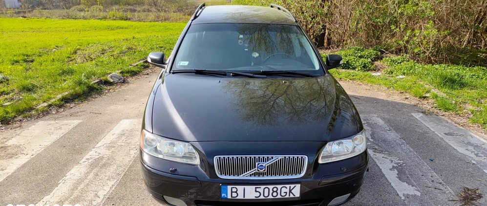 Volvo V70 cena 23900 przebieg: 228400, rok produkcji 2007 z Białystok małe 172